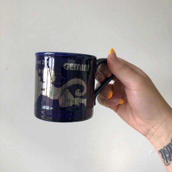Vintage Gemini mug - Picture 7 of 13